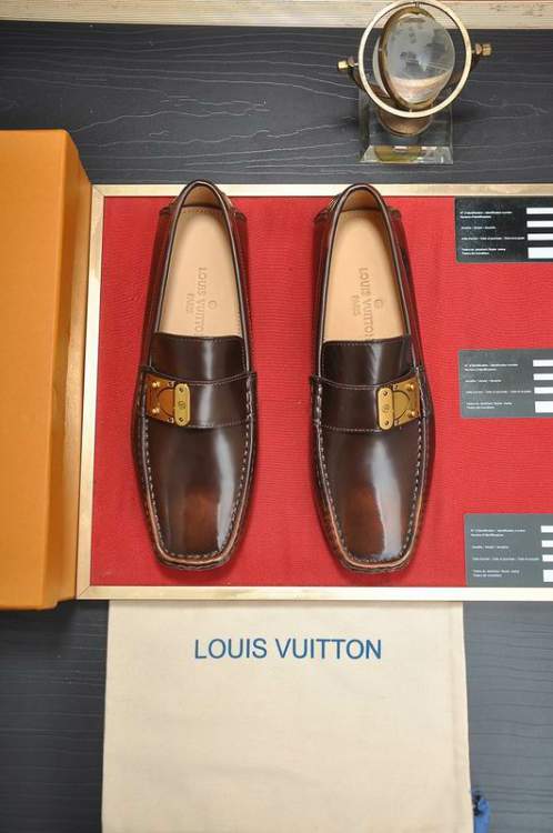 Picture of Louis Vuitton Shoes _SKULVsz38-44hnq120111831